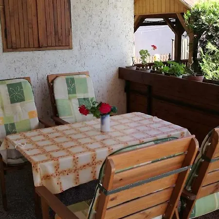 Sára Apartamento Balatonkeresztúr
