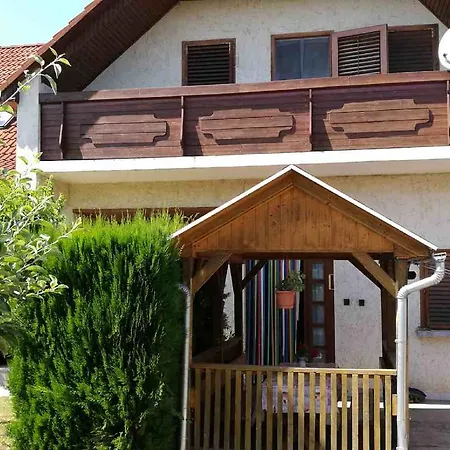 Apartamento Sára