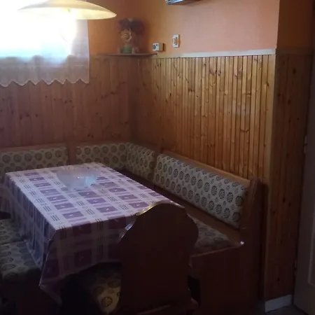 Sára Apartamento Balatonkeresztúr